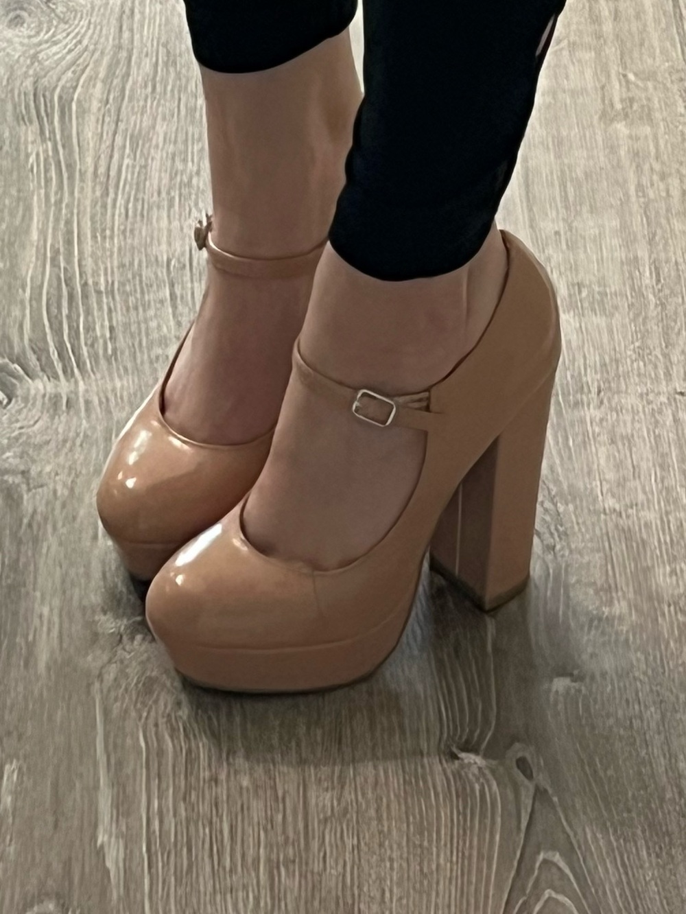Forever 21 Size 7 Mauve Pink Platform Mary Jane Patent Leather High Heels